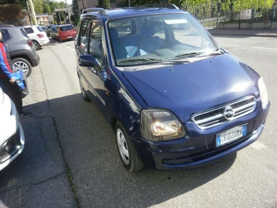 Usato 2002 Opel Agila 1.0 Benzin 58 CV (2.400 €)
