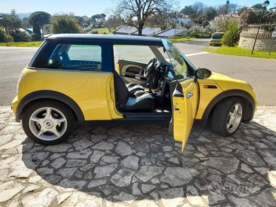 Usato 2003 Mini Coupé Benzin (5.200 €)