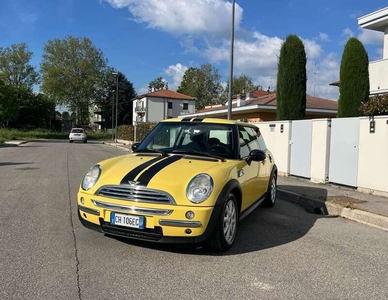 Usato 2003 Mini One D 1.4 Diesel 75 CV (2.800 €)