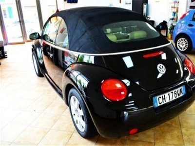 Usato 2003 VW Beetle 1.6 Benzin 102 CV (6.500 €)