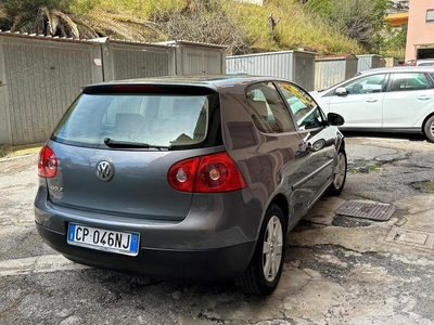 Usato 2004 VW Golf V Diesel (4.700 €)