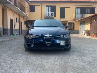 Usato 2005 Alfa Romeo 156 1.7 Benzin 140 CV (2.200 €)