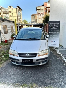 Usato 2005 Fiat Idea 1.4 Benzin 95 CV (2.700 €)