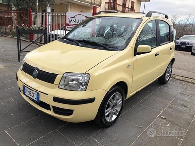 Usato 2005 Fiat Panda 1.1 Benzin 54 CV (2.999 €)