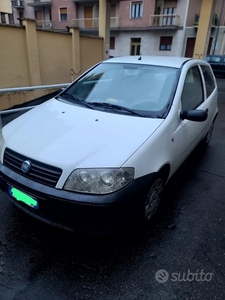 Usato 2005 Fiat Punto 1.2 Diesel 69 CV (1.500 €)