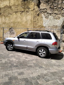 Usato 2005 Hyundai Santa Fe 2.0 Diesel 112 CV (4.900 €)