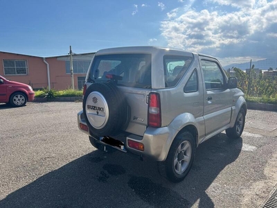 Usato 2005 Suzuki Jimny 1.5 Diesel 65 CV (10.500 €)