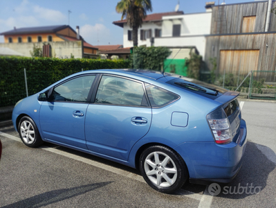 Usato 2005 Toyota Prius 1.5 El_Hybrid 77 CV (5.000 €)