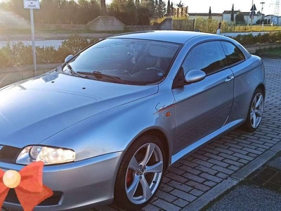 Usato 2006 Alfa Romeo GT 1.9 Diesel 150 CV (8.550 €)