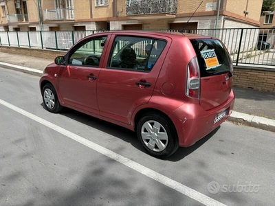 Usato 2006 Daihatsu Sirion 1.0 Benzin 58 CV (1.800 €)