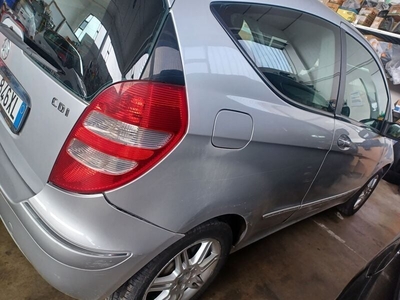 Usato 2006 Mercedes A180 2.0 Diesel 109 CV (1.300 €)