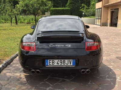 Usato 2006 Porsche 911 Carrera 4S 3.8 Benzin 355 CV (57.000 €)