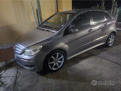 Usato 2007 Mercedes B200 2.0 Diesel 136 CV (3.000 €)