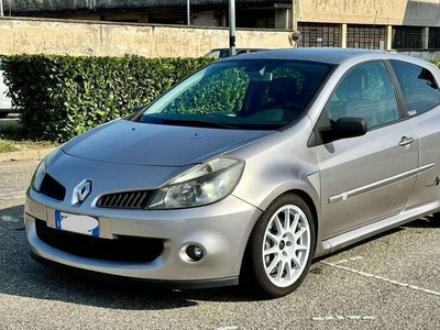 Usato 2007 Renault Clio R.S. 2.0 Benzin 197 CV (11.800 €)