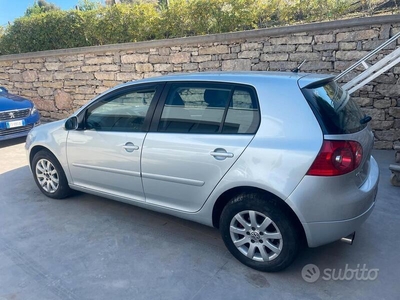 Usato 2007 VW Golf V 1.9 Diesel 105 CV (2.300 €)