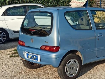 Usato 2008 Fiat 600 1.1 Benzin 54 CV (3.750 €)