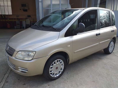 Usato 2008 Fiat Multipla 1.6 CNG_Hybrid 103 CV (4.990 €)