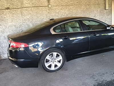 Usato 2008 Jaguar XF 3.0 Benzin 238 CV (12.000 €)