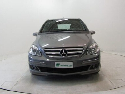 Usato 2008 Mercedes 200 2.0 Diesel 140 CV (6.900 €)