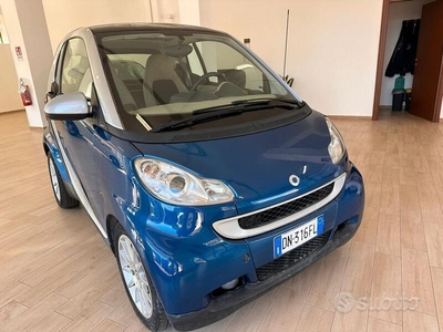 Usato 2008 Smart ForTwo Coupé 1.0 Benzin 71 CV (5.900 €)