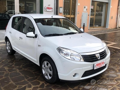 Usato 2009 Dacia Sandero 1.4 LPG_Hybrid 75 CV (3.500 €)