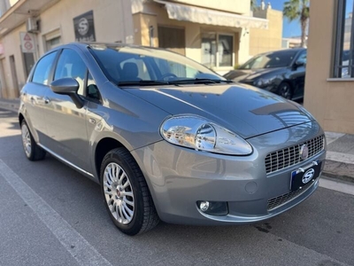 Usato 2009 Fiat Grande Punto 1.2 Benzin 65 CV (3.900 €)