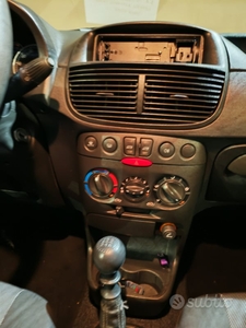 Usato 2009 Fiat Punto 1.2 Benzin 60 CV (3.200 €)