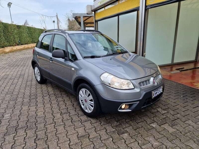 Usato 2009 Fiat Sedici 1.6 Benzin 120 CV (3.999 €)