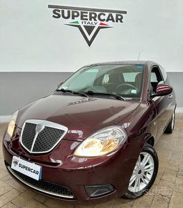 Usato 2009 Lancia Ypsilon 1.2 Benzin 60 CV (3.900 €)