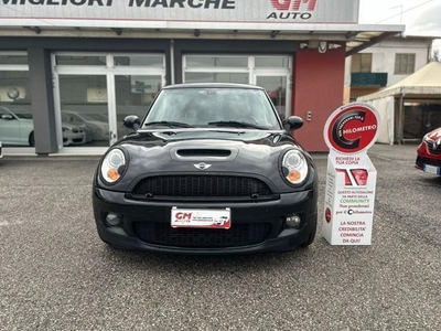 Usato 2009 Mini Cooper S 1.6 Benzin 184 CV (4.500 €)