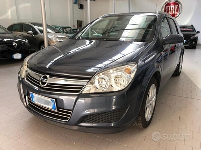 Usato 2009 Opel Astra 1.6 Benzin 101 CV (3.200 €)