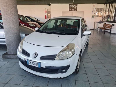 Usato 2009 Renault Clio 1.5 Diesel 68 CV (1.999 €)