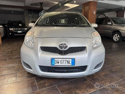 Usato 2009 Toyota Yaris 1.0 Benzin 69 CV (4.900 €)