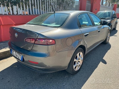 Usato 2010 Alfa Romeo 159 1.9 Diesel 120 CV (2.900 €)