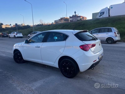 Usato 2010 Alfa Romeo Giulietta 2.0 Diesel 170 CV (4.200 €)