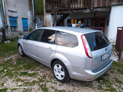 Usato 2010 Ford Focus 1.6 Diesel 109 CV (1.900 €)