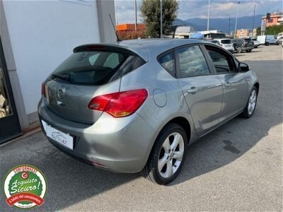 Usato 2010 Opel Astra 1.4 Benzin 101 CV (3.700 €)