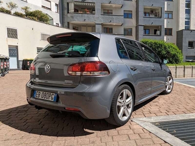 Usato 2010 VW Golf VI 1.4 Benzin 122 CV (8.700 €)