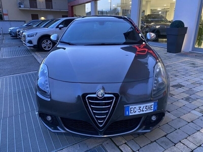 Usato 2011 Alfa Romeo 1750 1.7 Benzin 235 CV (11.800 €)