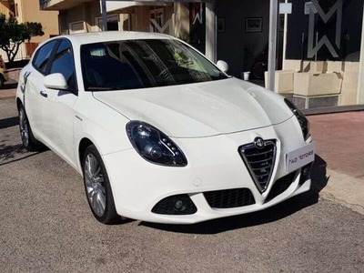 Usato 2011 Alfa Romeo Giulietta 1.4 Benzin 170 CV (14.000 €)