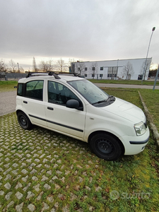 Usato 2011 Fiat Panda 1.2 Benzin 69 CV (4.800 €)