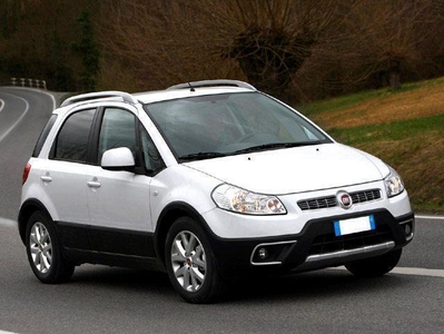 Usato 2011 Fiat Sedici 1.6 Benzin 119 CV (6.490 €)