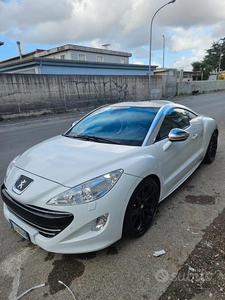 Usato 2011 Peugeot RCZ 1.6 Benzin 200 CV (8.000 €)