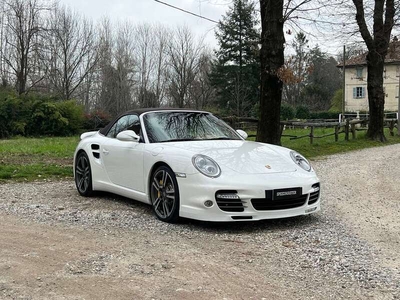 Usato 2011 Porsche 911 Turbo S Cabriolet 3.8 Benzin 530 CV (135.000 €)