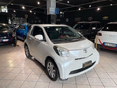 Usato 2011 Toyota iQ 1.0 Benzin (6.999 €)