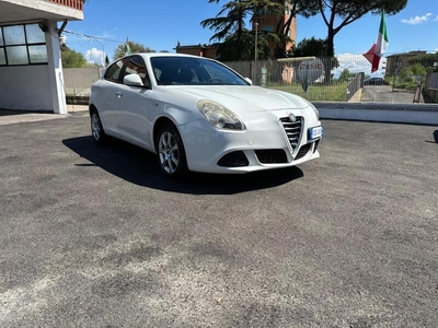 Usato 2012 Alfa Romeo Giulietta 1.4 Benzin 120 CV (5.300 €)