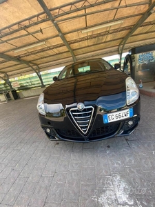 Usato 2012 Alfa Romeo Giulietta 1.4 Benzin 120 CV (7.800 €)