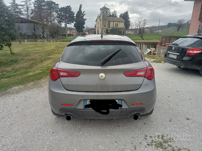 Usato 2013 Alfa Romeo Giulietta 2.0 Diesel 140 CV (5.000 €)