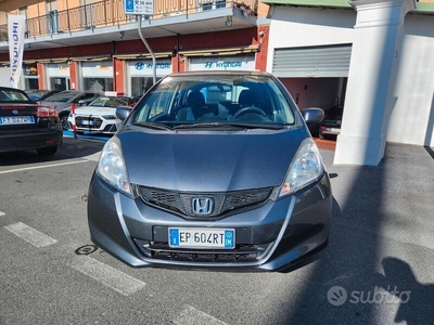 Usato 2013 Honda Jazz 1.2 Benzin 90 CV (4.900 €)