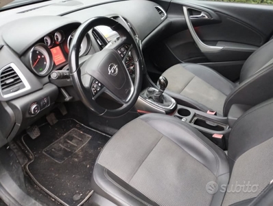 Usato 2014 Opel Astra 1.7 Diesel 125 CV (5.500 €)